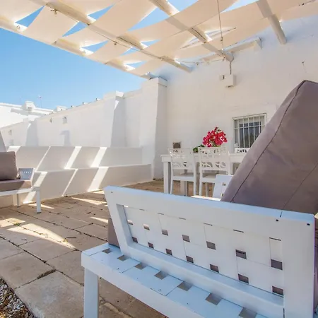 Masseria La Scalella - Cisterna Tatil Evi *